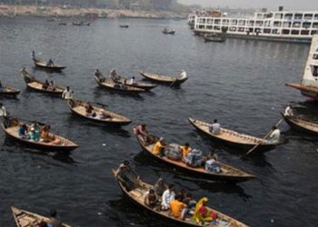 বুড়িগঙ্গা নদীর তীরভূমি দখলমুক্ত করতে দুই দিনের বিশেষ উচ্ছেদ অভিযান শুরু