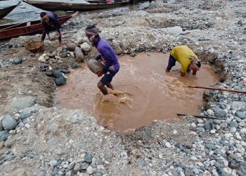 সিলেটের সাদা পাথর লু'ট তদন্তে হাইকোর্টে রিট দায়ীদের দ্রুত বিচারের দাবি