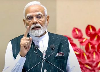 সেপ্টেম্বরেই পদত্যাগ করছেন মোদি ?