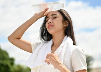 গরমের তীব্রতায় শরীরে পড়তে পারে বয়সের প্রভাব জানুন কিভাবে