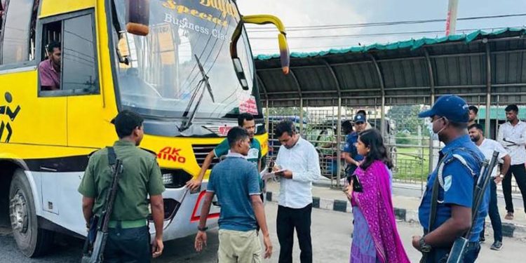 টাঙ্গাইলে শব্দ দূষণ নিয়ন্ত্রণে ভ্রাম্যমাণ আদালতের অভিযান