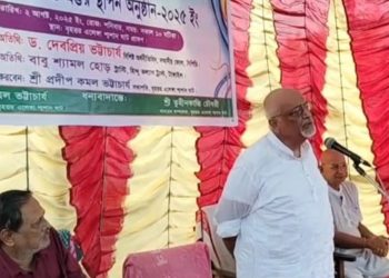 দেশ চ্যালেঞ্জিং সময় পার করছে: টাঙ্গাইলে দেবপ্রিয় ভট্টাচার্য