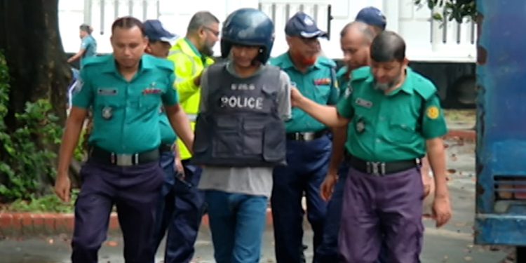 আশুলিয়ায় ম'র'দে'হ পোড়ানো মা'ম'লা'য় দ্বিতীয় দিনের শুনানি চলছে