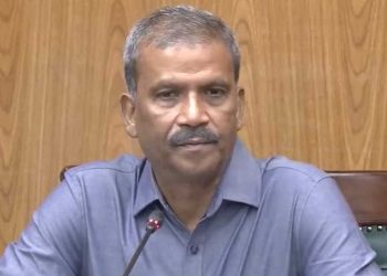 ডাক্তারদের নিয়ে মন্তব্যে ব্যাখ্যা দিলেন আসিফ নজরুল