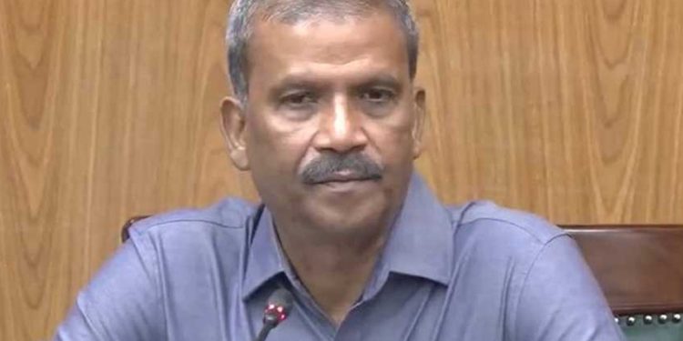 ডাক্তারদের নিয়ে মন্তব্যে ব্যাখ্যা দিলেন আসিফ নজরুল
