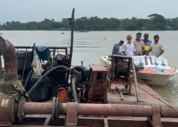 কালিহাতীতে অবৈধ বালু উত্তোলনে ভ্রাম্যমাণ আদালতের অভিযান