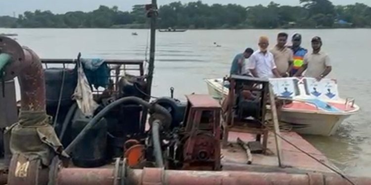 কালিহাতীতে অবৈধ বালু উত্তোলনে ভ্রাম্যমাণ আদালতের অভিযান