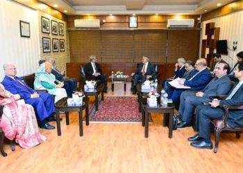 পাকিস্তানের পররাষ্ট্রমন্ত্রী ইসহাক দার ঢাকায় বিএনপি-জামায়াত-এনসিপির সঙ্গে বৈঠক