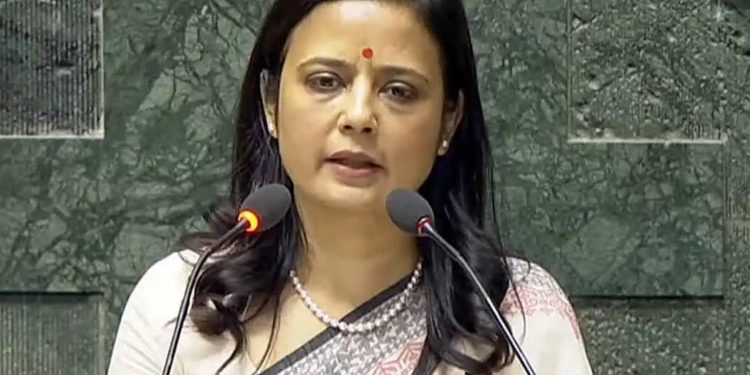 বিজেপি বাংলাদেশিদের প্রতি নেতিবাচক মনোভাব প্রদর্শন করছে