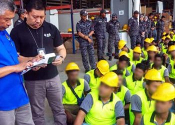 মালয়েশিয়ায় পরিচ্ছন্নতা ভিসায় কারখানায় কাজ করায় ৩০৬ বাংলাদেশি আ'ট'ক