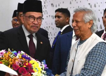 মালয়েশিয়ার প্রধানমন্ত্রীর আমন্ত্রণে তিন দিনের সফরে যাচ্ছেন ড. মুহাম্মদ ইউনূস