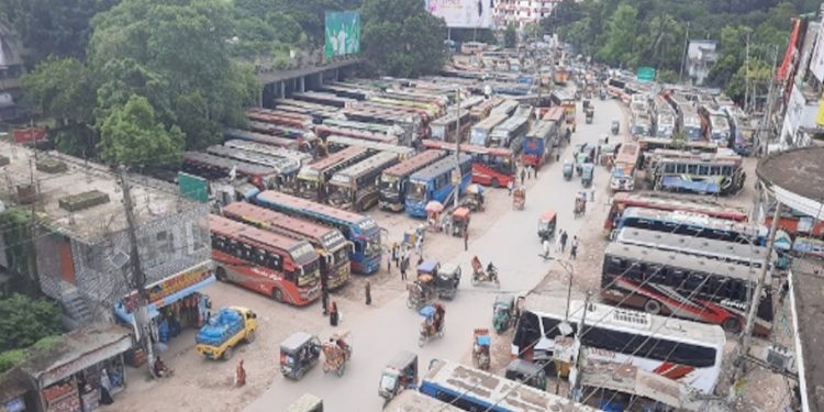 টাঙ্গাইল নতুন বাস টার্মিনাল নাজেহাল, যানজট ও নিরাপত্তা ঝুঁকি বেড়েছে