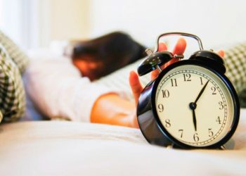 ৬ ঘণ্টা ঘুম কি যথেষ্ট? হার্টের জন্য পর্যাপ্ত ঘুম অপরিহার্য