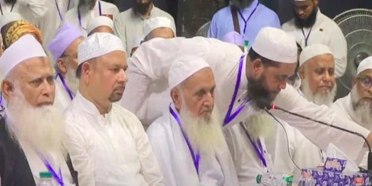 ভ্রান্ত আকিদার দলের সঙ্গে জোট নয়: হেফাজত আমির বাবুনগরী