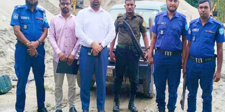 কালিহাতীতে অবৈধ বালু ব্যবসায় ৪ লাখ টাকা জরিমানা