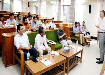 মাভাবিপ্রবিতে কোয়ালিটি রিভিউ ও র‌্যাঙ্কিং কমিটির সভা ও ওয়েবিনার অনুষ্ঠিত