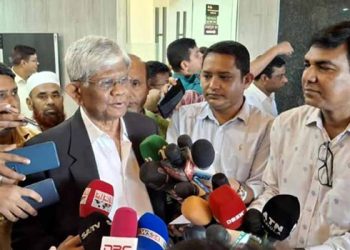 পুলিশের জন্য কেনা হবে ৪০ হাজার বডি ক্যামেরা : অর্থ উপদেষ্টা