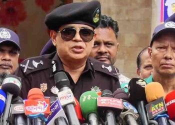 র‌্যাব প্রধানের সতর্কবার্তা: দুর্গাপূজায় গুজব ছড়ালে আইনানুগ ব্যবস্থা