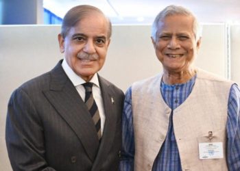 মুহাম্মদ ইউনূসের সঙ্গে পাকিস্তান প্রধানমন্ত্রী শেহবাজ শরীফের বৈঠক