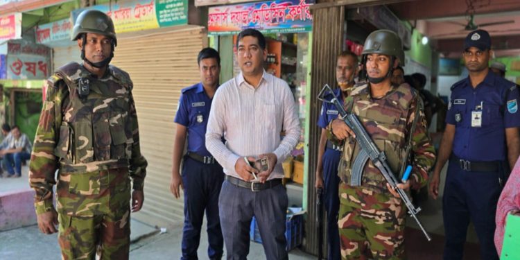 টাঙ্গাইলে মেয়াদ উত্তীর্ণ ওষুধ বিক্রির দায়ে তিন ফার্মেসিকে জরিমানা