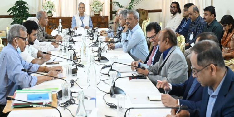 ঝটিকা মিছিল ও বেআইনি সমাবেশে কড়া নজরদারি কঠোর ব্যবস্থা নেবে সরকার