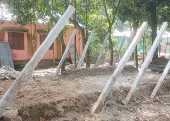 ঘাটাইলে জমি বিরোধে বাড়ি ভা'ঙ'চু'র ও ইট–সিমেন্ট লু'ট'পা'ট