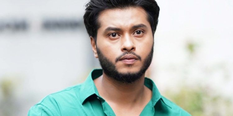 ধূমপানের কারণে ফুসফুস প্রায় শেষ: অভিনেতা আরশ খানের