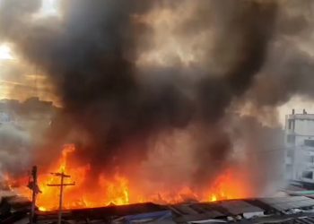 গাজীপুর চান্দনা চৌরাস্তা কাঁচাবাজারে আ'গু'ন পুড়ল ৩৫ দোকান