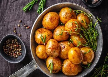 ডায়াবেটিস রোগীদের জন্য আলু খাওয়া কতটা ঝুঁকিপূর্ণ?