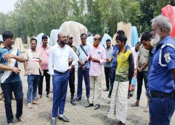 ভূঞাপুরে যমুনা নদী থেকে অবৈধ বালু উত্তোলনে ব্যবসায়ীকে ৫০ হাজার টাকা জরিমানা