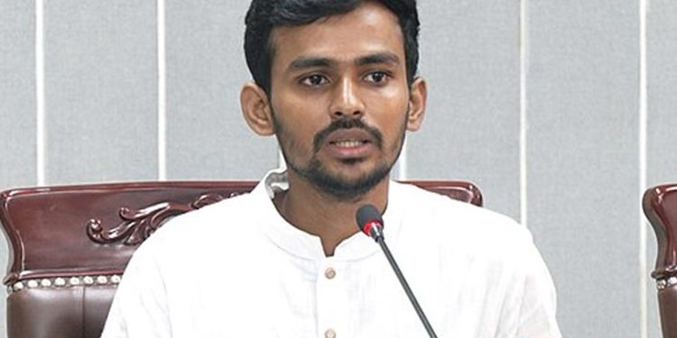 ডাকসু নির্বাচন সফলভাবে সম্পন্ন হোক : উপদেষ্টা আসিফ