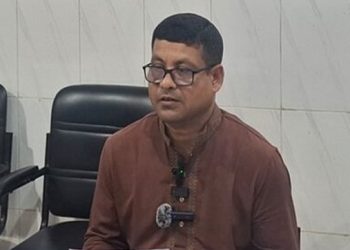 টাঙ্গাইলে ধলেশ্বরী নদীতে সেতু নির্মাণের দাবিতে সংবাদ সম্মেলন