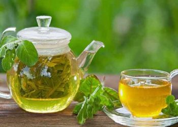 অতিরিক্ত গ্রিন টি পানে হতে পারে যে বিপদ