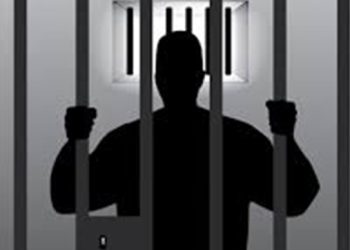 প্রতারণার দায়ে প্রধান উপদেষ্টার কার্যালয়ের কর্মচারী কারাগারে