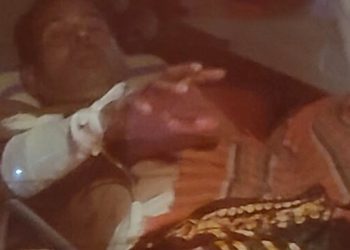 করটিয়ায় স্বর্ণ ব্যবসায়ীকে কু'পি'য়ে স্বর্ণ ও নগদ টাকা লু'ট