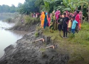 টাঙ্গাইল সদর: ধলেশ্বরী নদীতে গোসলে নেমে তিন কিশোরী নি'খোঁ'জ"