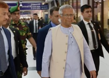 রোমের পথে প্রধান উপদেষ্টা