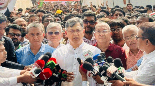 ফ্যাসিবাদবিরোধী ঐক্য অটুট রাখতে চায় বিএনপি : সালাহউদ্দিন আহমেদ