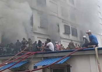 সাভারের আশুলিয়ায় আয়শা ক্লথিং লিমিটেডে অ'গ্নি'কা'ণ্ড