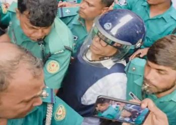 হ'ত্যা মা'ম'লা'য় আ.লীগ নেতা মোজাম্মেল হক কা'রা'গা'রে