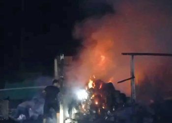 ঘাটাইলে সুতার মিলে ভয়াবহ অ'গ্নি'কা'ণ্ড, ক্ষতি প্রায় কোটি টাকা