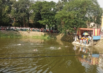 নাগরপুরে ঐতিহ্যবাহী চৌধুরীবাড়ী পুকুরে উন্মুক্ত সাঁতার প্রতিযোগিতা অনুষ্ঠিত