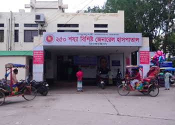 টাঙ্গাইলে সড়ক দুর্ঘটনায় দুই নির্মাণ শ্রমিক নিহত, আহত ১০