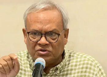 নভেম্বরে গণভোট চাওয়া মামার বাড়ির আবদারের মতো: রিজভী