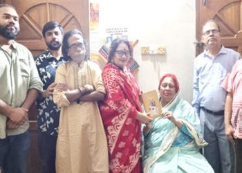 মিসেস মন্জুলা সাঈদের বাসভবনে মুক্ত পাঠাগারের উদ্বোধন