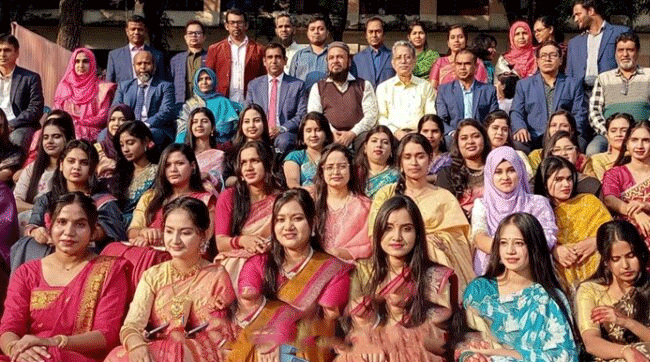 টাঙ্গাইলে কুমুদিনী সরকারি কলেজে বার্ষিক প্রীতিভোজ ও সাংস্কৃতিক অনুষ্ঠান