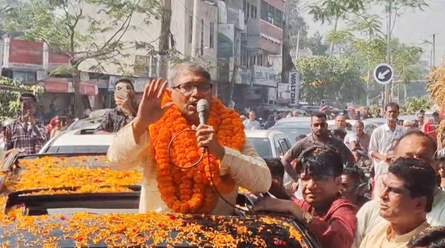 মনোনয়ন পাওয়ার পর টাঙ্গাইলে আহমেদ আযম খানের শোডাউন