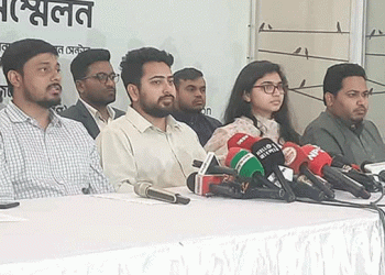 নির্বাচনের জন্য লেভেল প্লেয়িং ফিল্ড পাচ্ছি না : নাহিদ ইসলাম