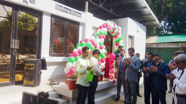 টাঙ্গাইল আদালতে বিচার প্রার্থীদের জন্য বিশ্রামাগার ‘ন্যায়কুঞ্জ’ উদ্বোধন