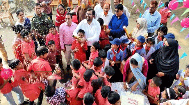 কালিহাতীতে প্রান্তিক শিশুদের জন্য নতুন প্লে গ্রাউন্ড উদ্বোধন